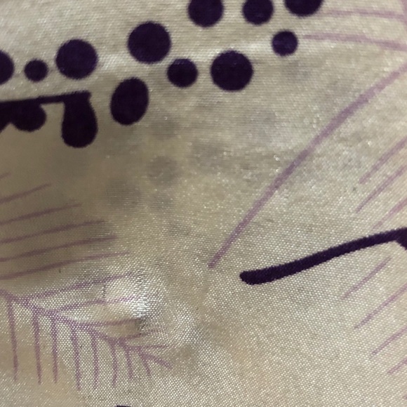 10O% silk sleeveless spaghetti strap top - Picture 3 of 3